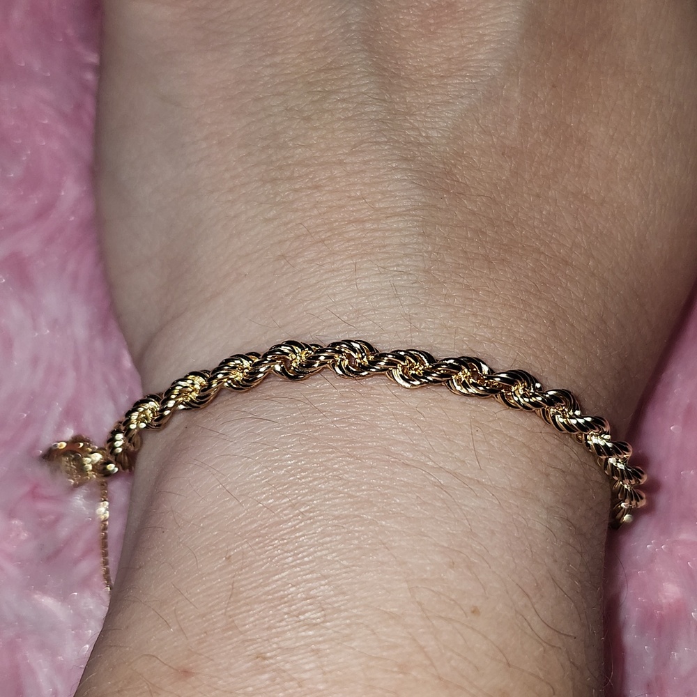 18K GOS Byzantine Adjustable Bolo Bracelet